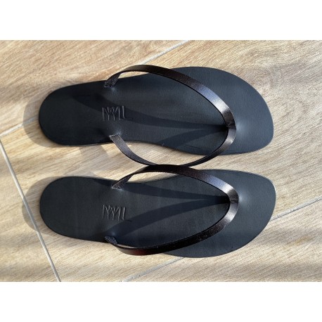 Tong Cuir Noir La Valérie